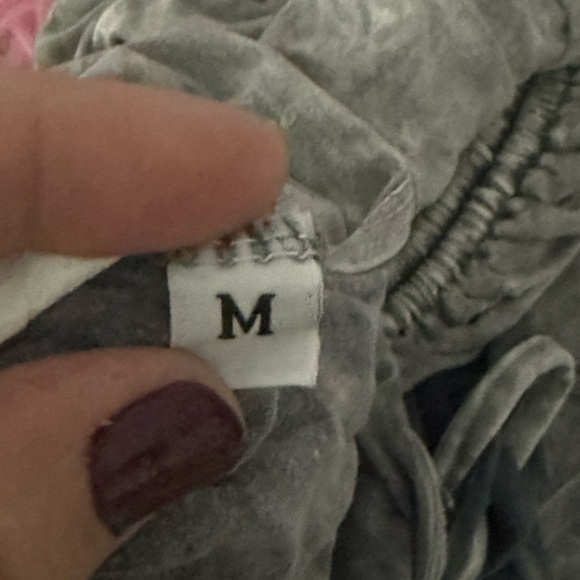 143 Story by Line up super cute soft lightweight gray washed out look top szM - Picture 2 of 4